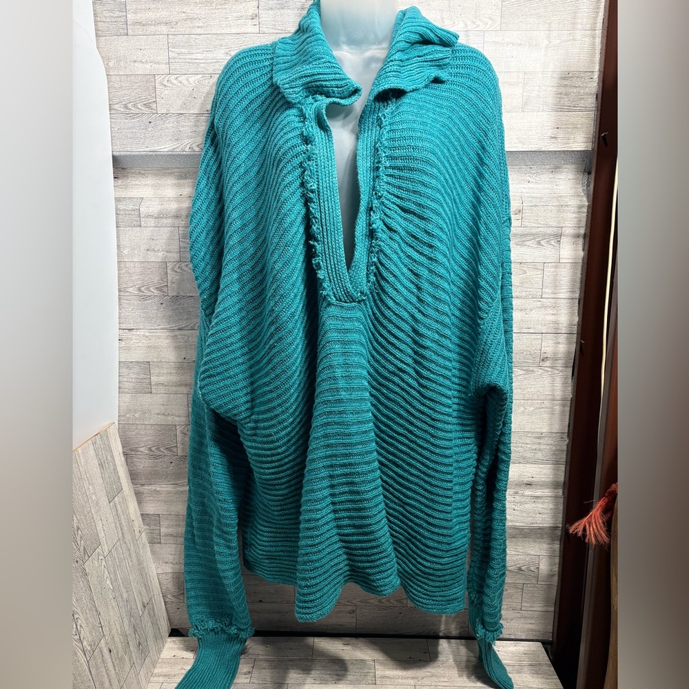 Free People Turquoise Knit sweater